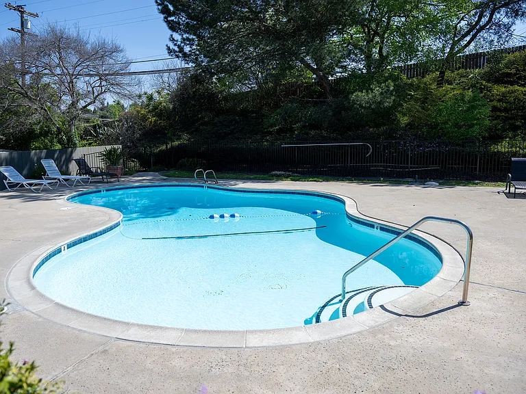9175 Campina Dr #7 — Photo 15