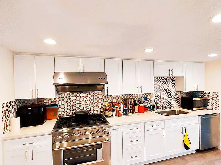 4801 Hamer Dr — Photo 2