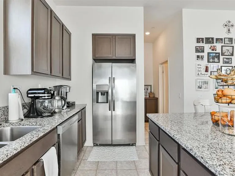 1455 Banahaw Way #11 — Photo 4