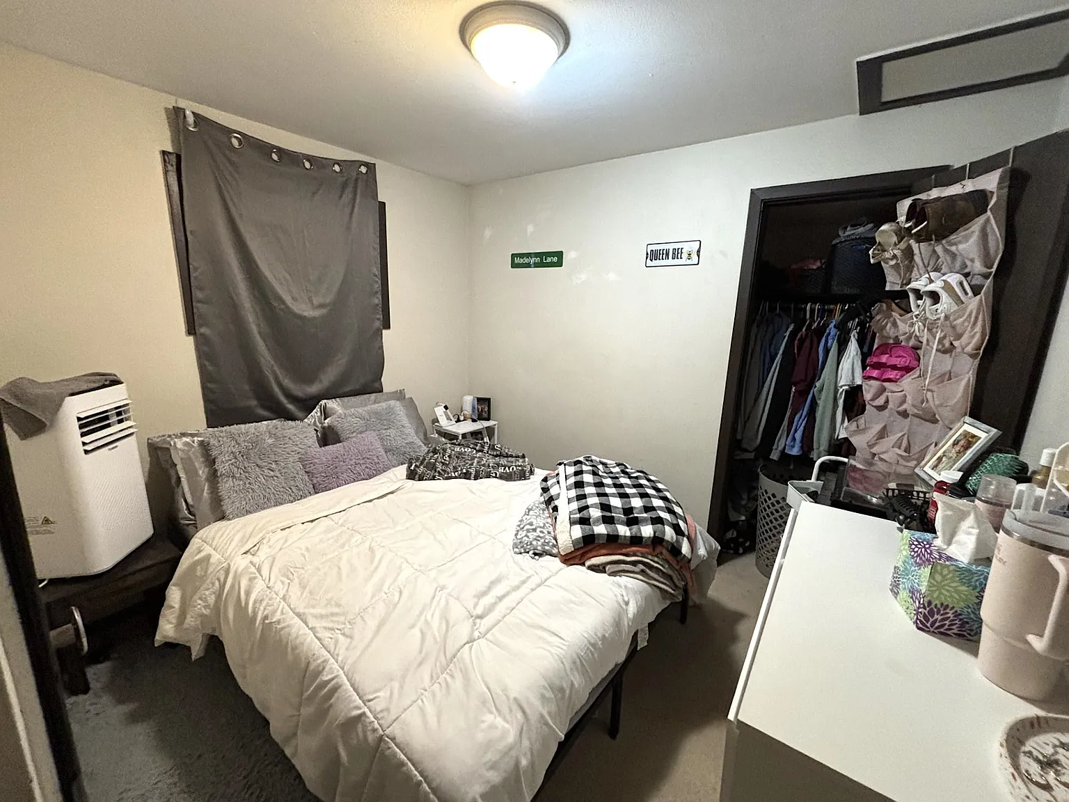 4 bed, 1200 sqft, $1,440 — Photo 3