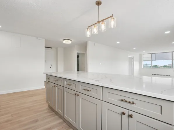 1620 E Broad St APT 908, Columbus, OH 43203