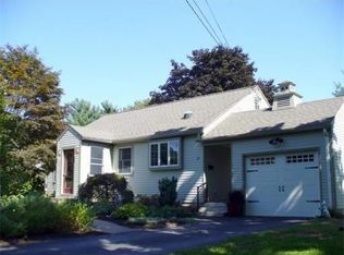 32 Gleason Rd, Northampton, MA 01060