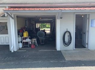 37 S Meadow Rd, Westfield, MA 01085