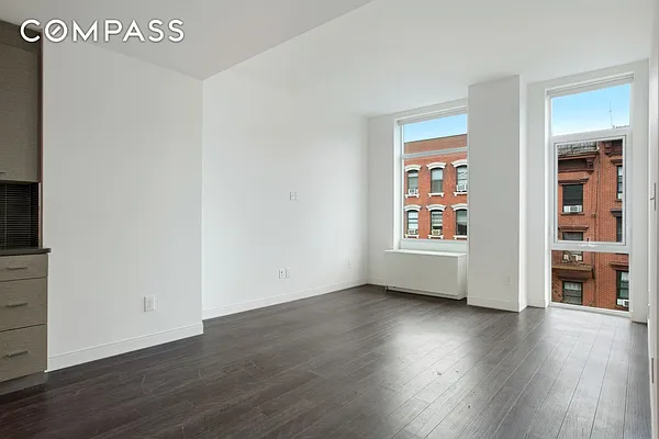 Rented by Compass | media 25