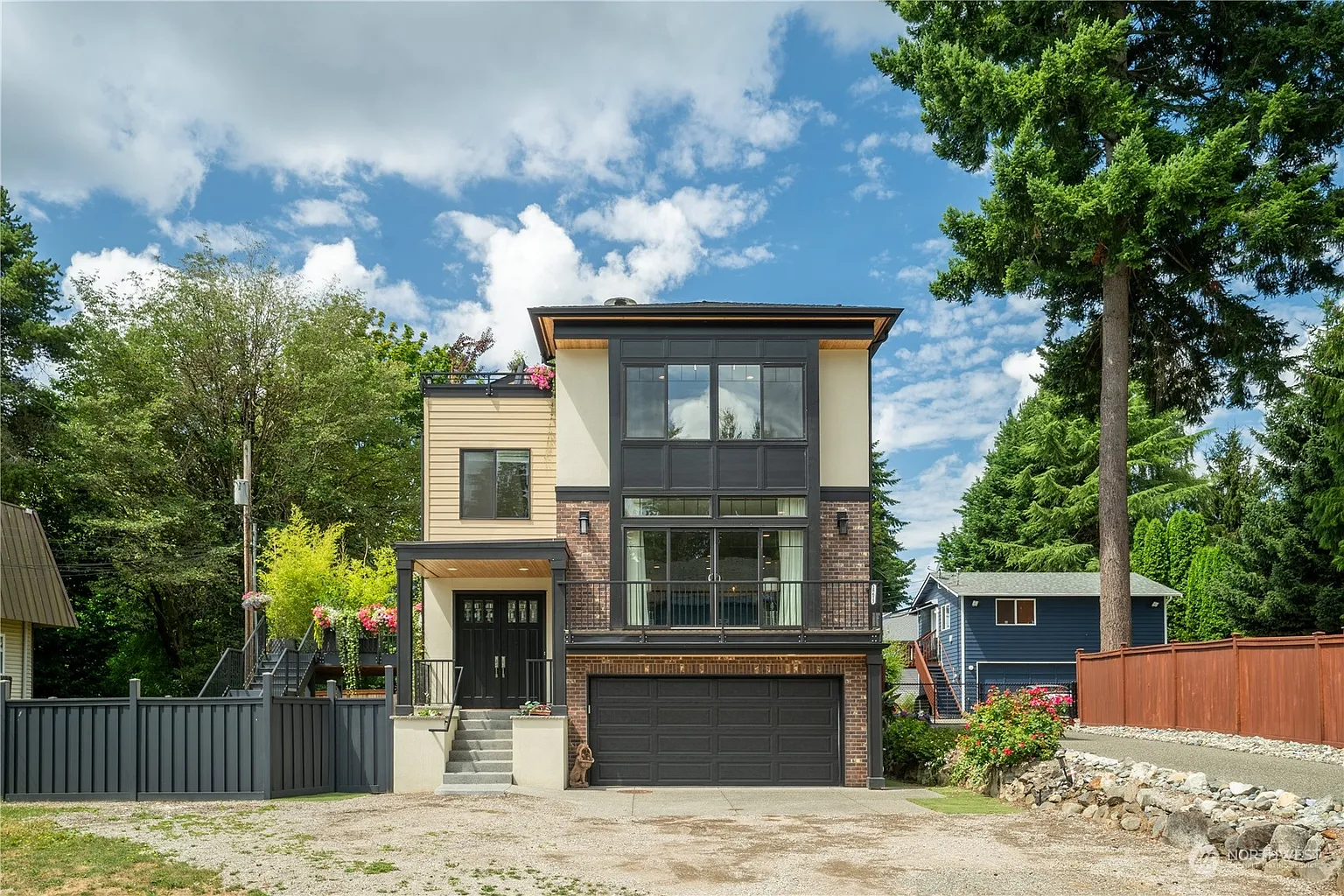 18613 103rd Avenue NE photo 1