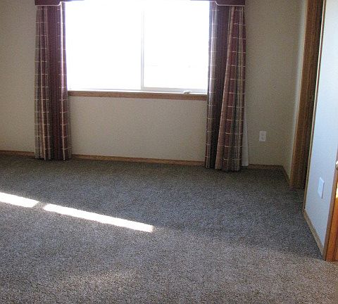 5th image of 767 Ponderosa Dr