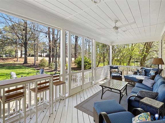 2nd image of 12212 Renwick Pl