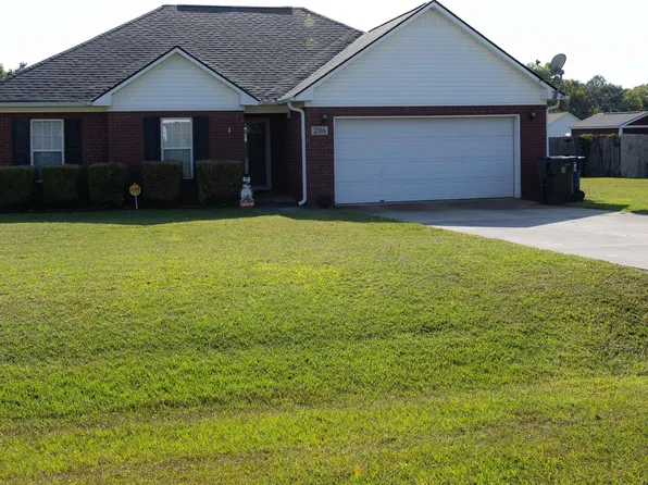 206 Harlans Cir, Huntsville, AL 35811