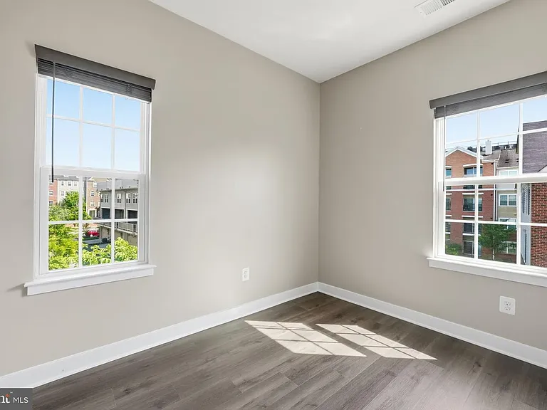 8110 Miner St — Photo 13