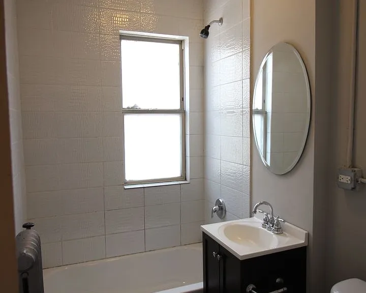 1204 W Granville Ave — Photo 8