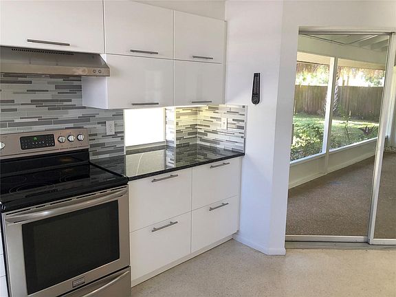 4th image of 8735 Dunmore Dr