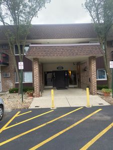 3425 83rd St APT D12, Woodridge, IL, 60517