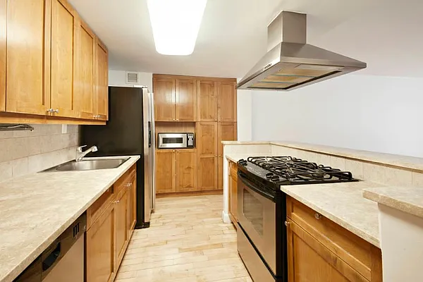 Rented by Town Residential | media 18