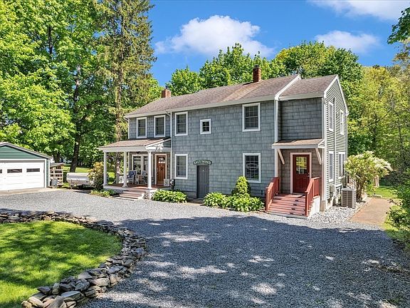 3rd image of 22 Reservoir St