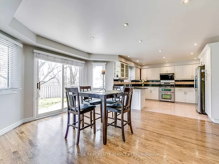 1447 Clearview Dr — Photo 13