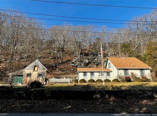 85 Old Salem Rd, Norwich, CT 06360