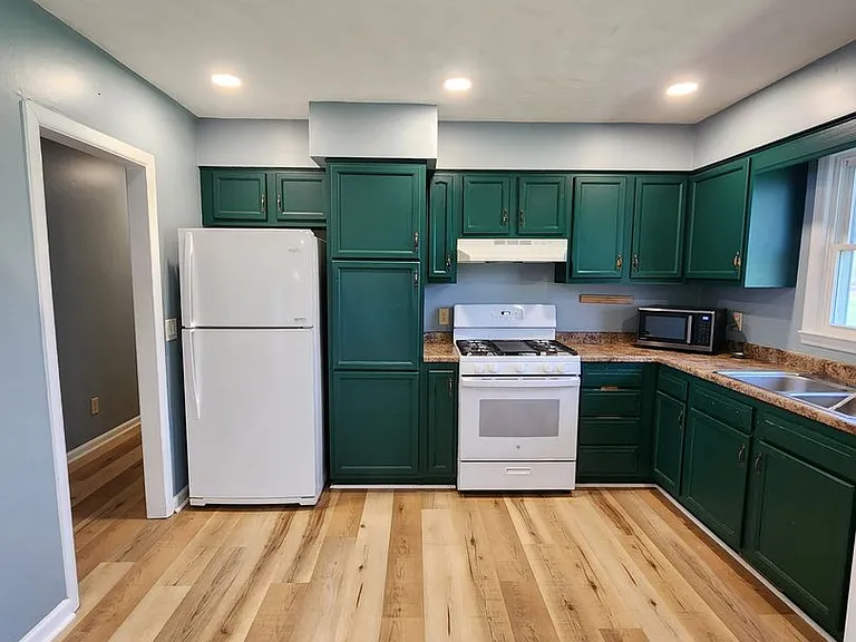 917 Olivette Rd — Photo 7