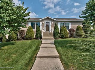 102 Little Spike Way, Scranton, PA 18504