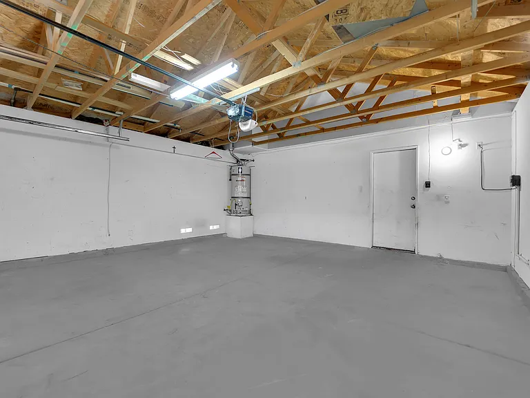 833 Camden Yard Ct — Photo 26