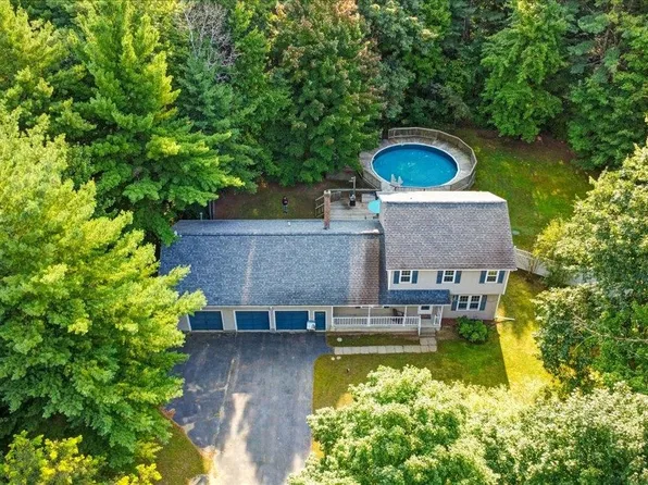 15 Sally Way, Milton, VT 05468