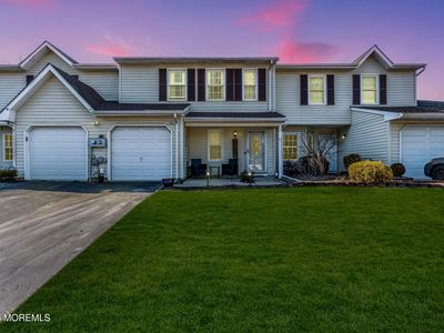 5 Breakwater Sq Square, Freehold, NJ, 07728