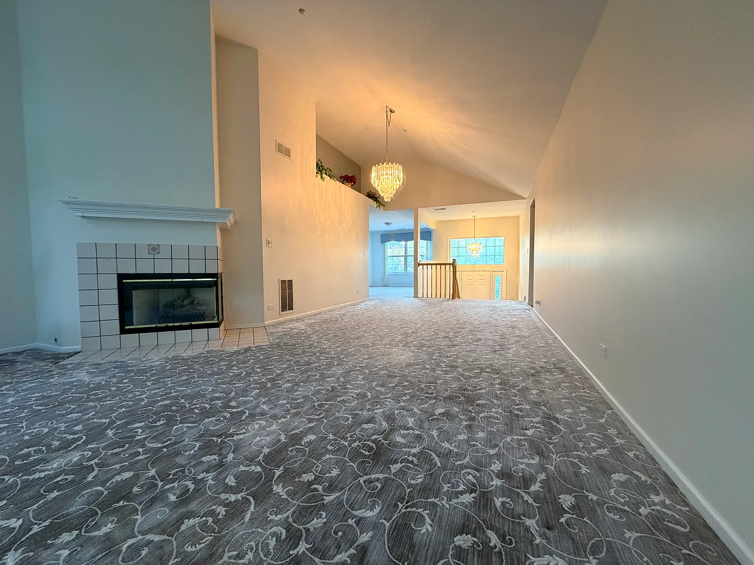 2 bed, 1578 sqft, $2,600 — Photo 2