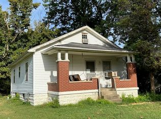 8716 W Manslick Rd, Louisville, KY 40272