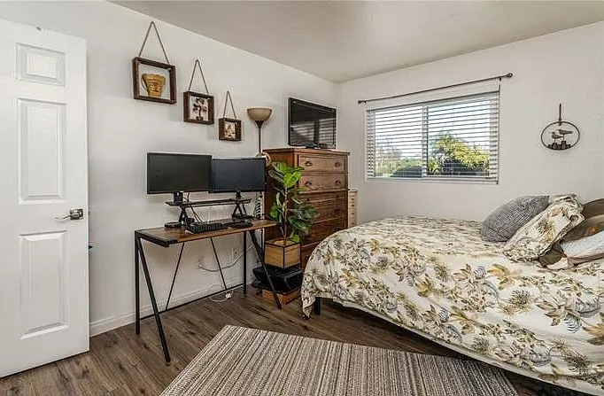 2 bed, 900 sqft, $1,000 — Photo 2