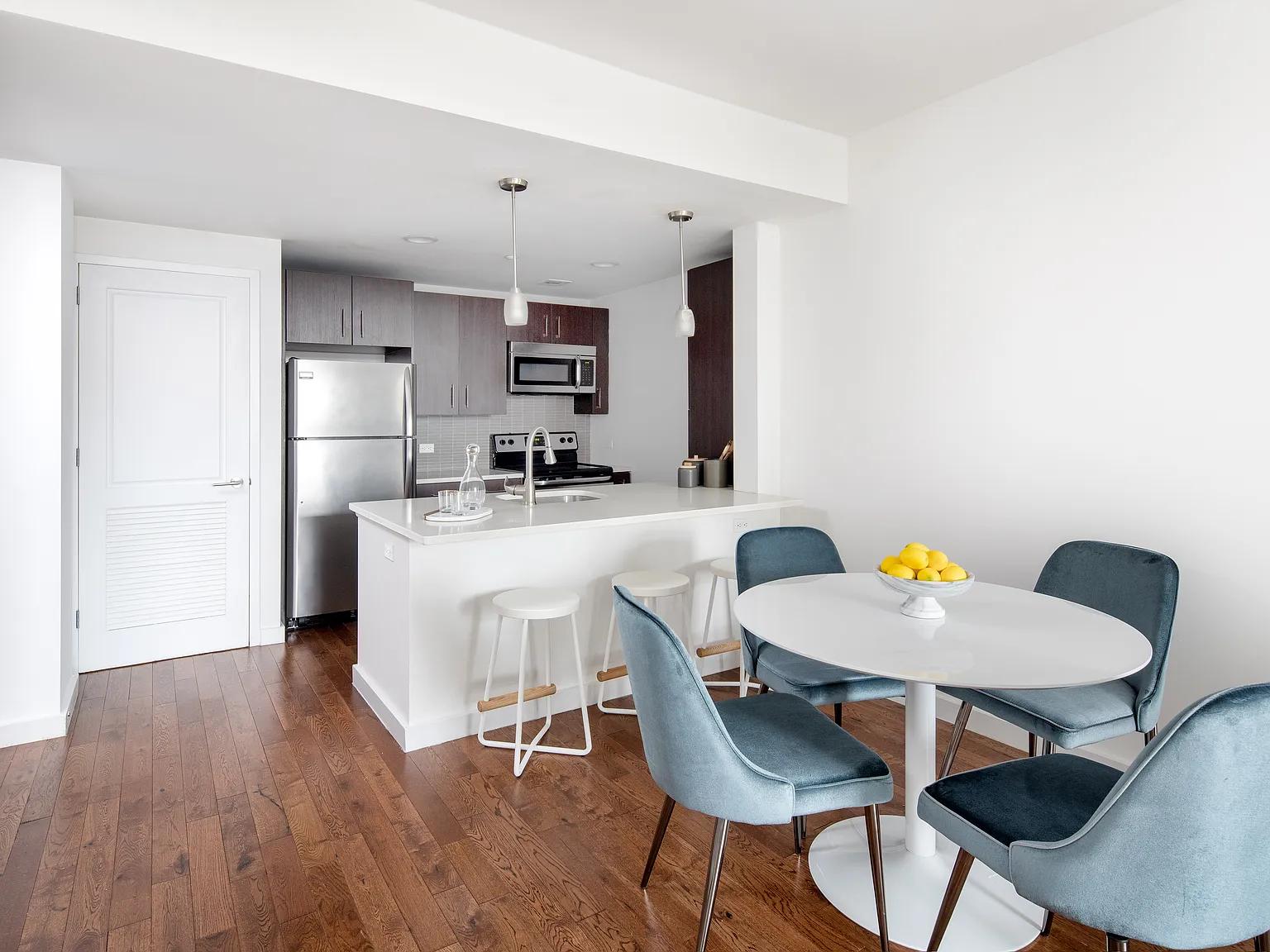 260 West 26th Street — Photo 2