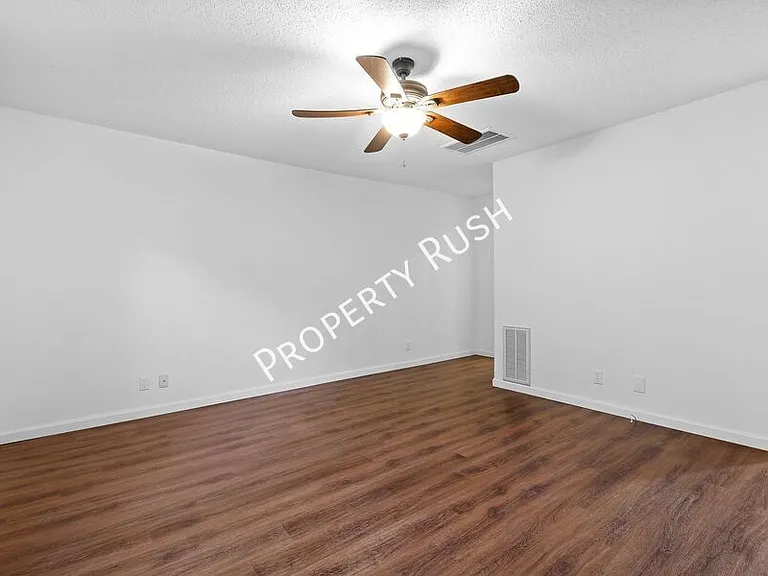 3404 Frawley St — Photo 21