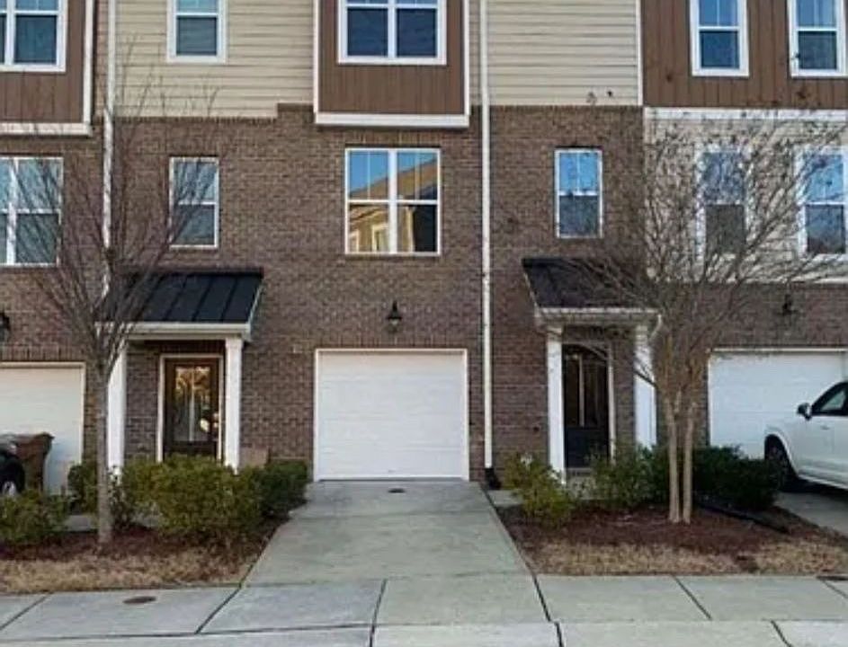 1st image of 4034 Sykes St