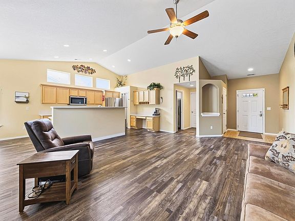 4th image of 3544 Kristin Dr