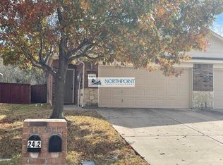 2402 Ravenwood Ct, Mansfield, TX 76063