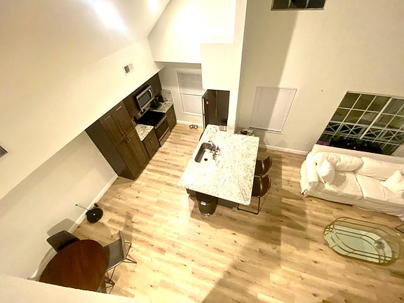4th image of 10516 Windsor Lake Ct #10516