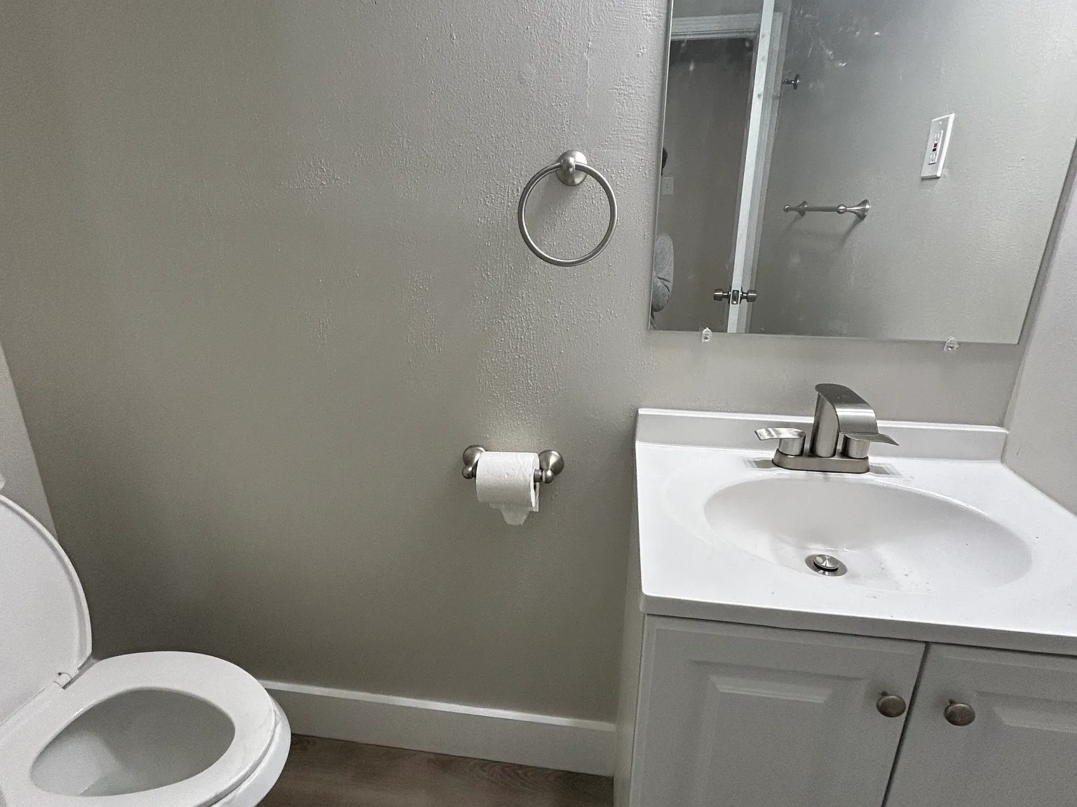 4 bed, 1588 sqft, $1,920 — Photo 2