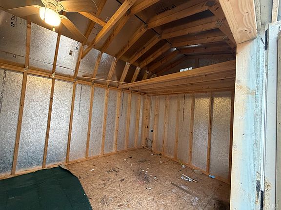 5th image of 819 One Mile Rd