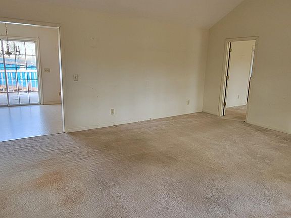 2nd image of 253 Lois Lane Dr #B