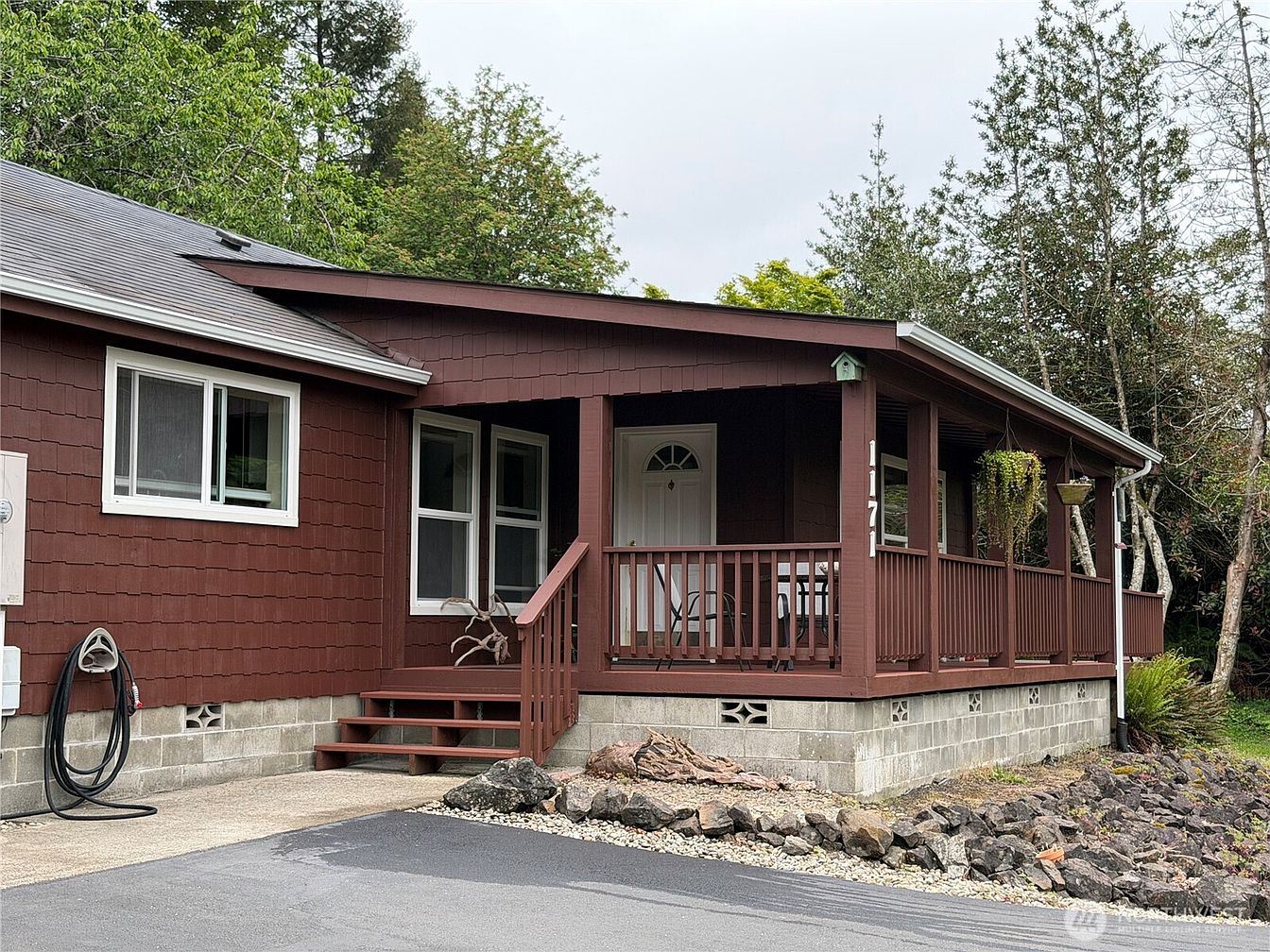 1st image of 1171 Ray Hicks Street