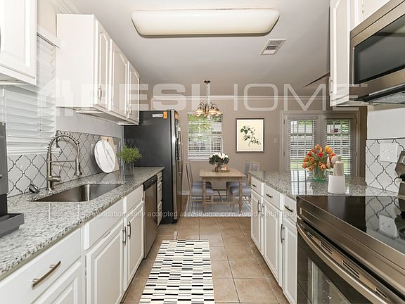 3rd image of 1905 Westover Dr