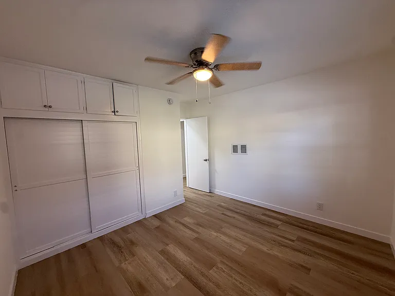 14115 Gilmore St #2 — Photo 9
