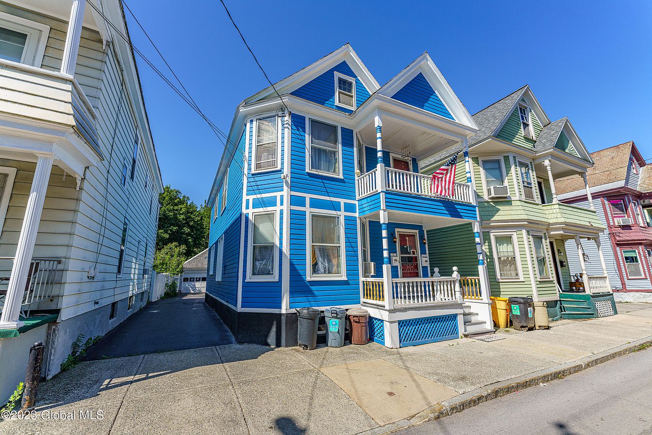 1st image of 9 Ingersoll Avenue