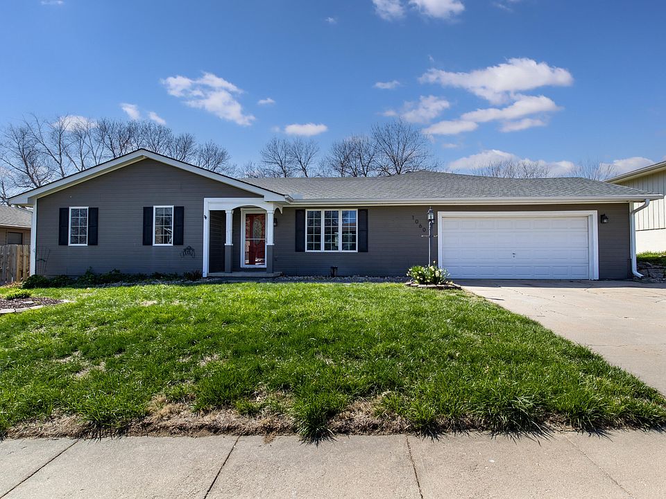 1st image of 1060 Clark Cir