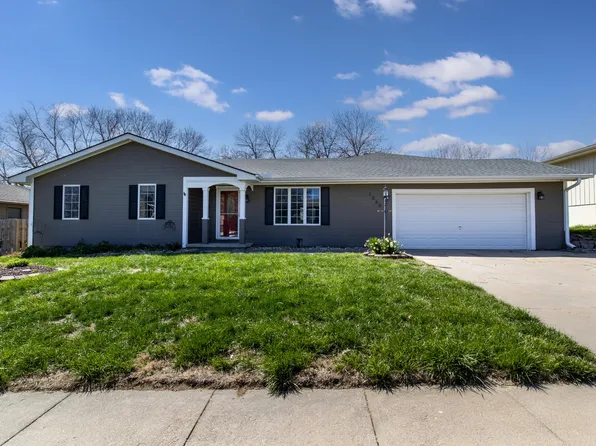 1060 Clark Cir, Underwood, IA 51576