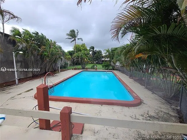 Town Colony Condo — Photo 1