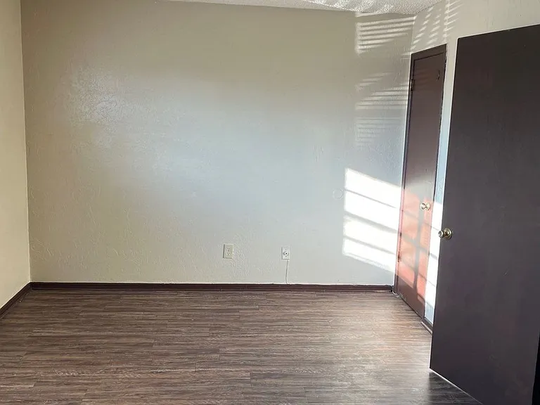 7215 N Macarthur Blvd — Photo 7