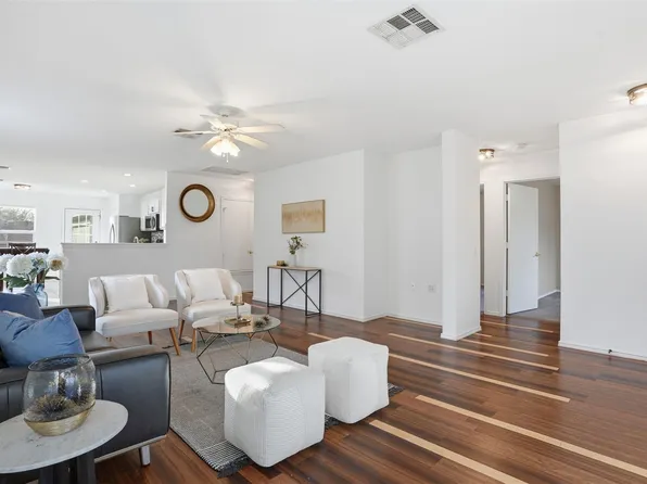 13525 Briarcreek Loop, Manor, TX 78653