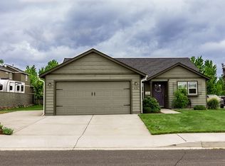 412 NE Orchid Ct, Madras, OR 97741