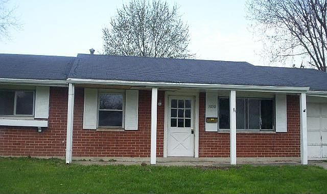 2nd image of 1050 Lee Rd