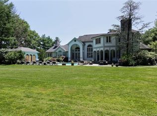 4 Linden Dr, Purchase, NY 10577