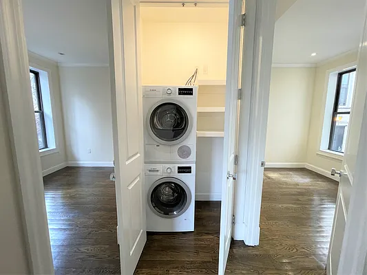 Rented by Avenues Real Estate | media 8